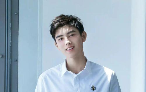 陈飞宇吃瓜爆料是真的吗,真相揭秘还是无端猜测？